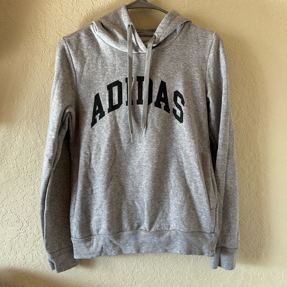 Adidas Hoodie Size XS💪🏽